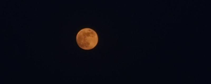 月亮为什么是橙色的(什么情况下月亮又低又大又黄)