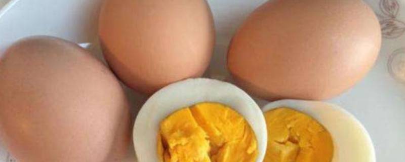 煮鸡蛋的时候不宜用哪种容器(装水煮鸡蛋的器皿)