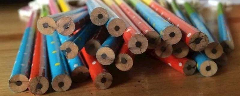 铅笔属于什么垃圾(玩具车是属于什么垃圾)
